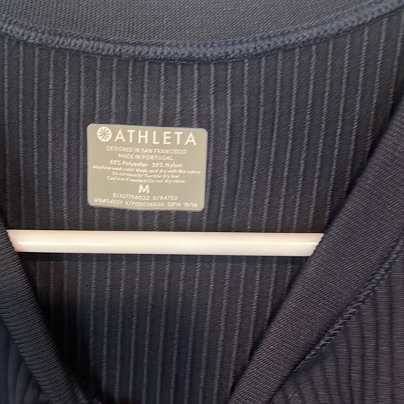 Athleta Sleeveless knit tank top - Picture 3 of 4